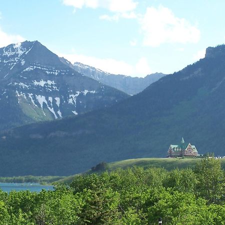 Prince Of Wales Hotel Waterton Park Exteriör bild