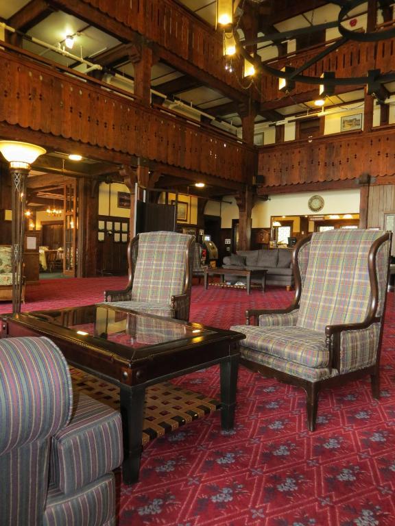 Prince Of Wales Hotel Waterton Park Exteriör bild