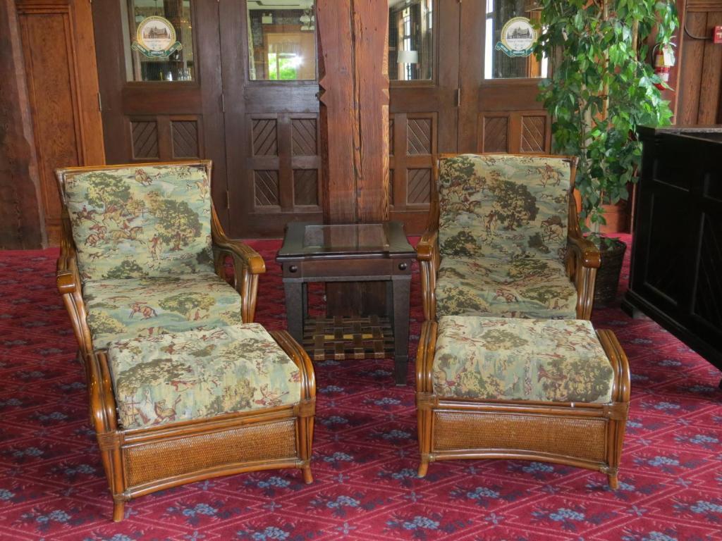 Prince Of Wales Hotel Waterton Park Exteriör bild