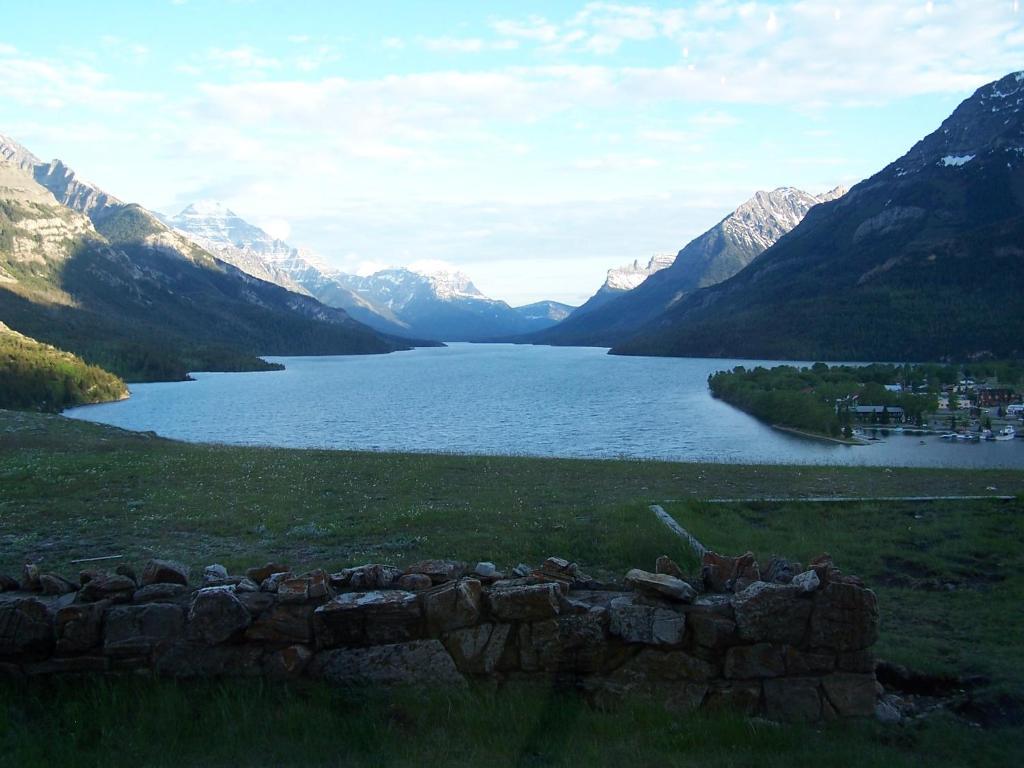 Prince Of Wales Hotel Waterton Park Exteriör bild
