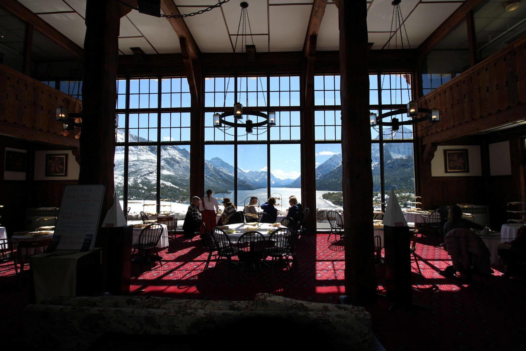 Prince Of Wales Hotel Waterton Park Exteriör bild